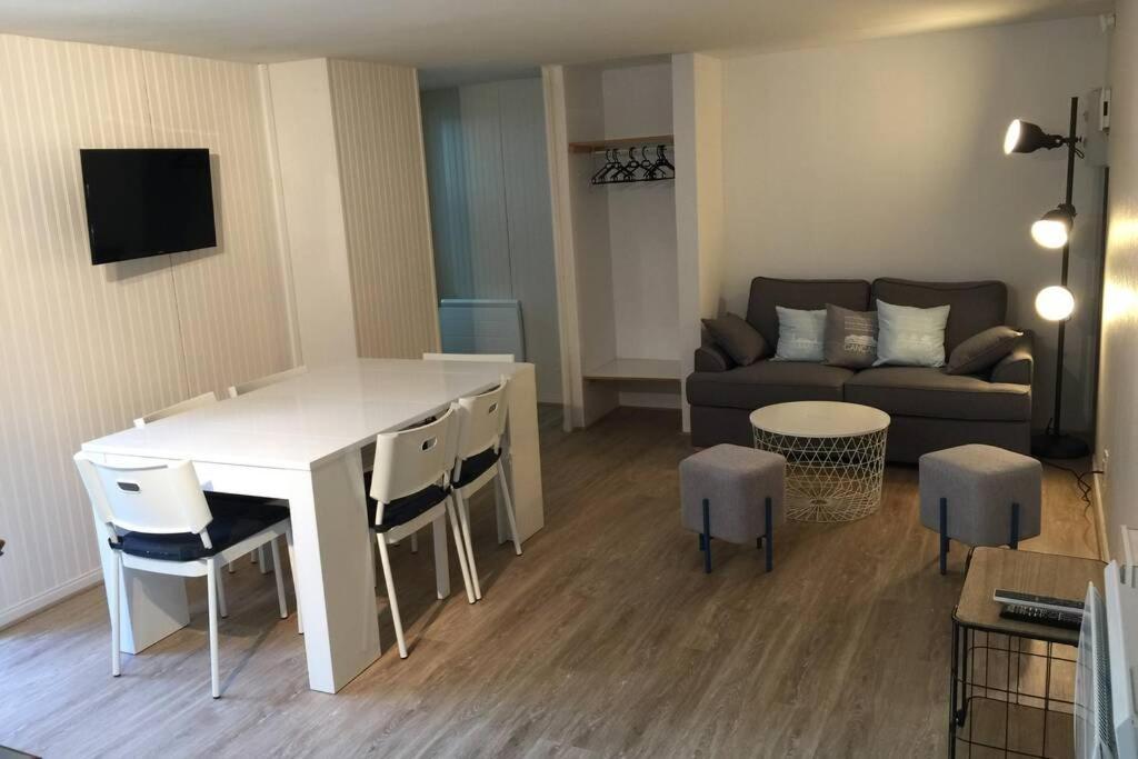 Ideal - Plage, Jardin & Jacuzzi, Proche Plage Et Thalasso - 1 A 6 Personnes Сен-Мало Экстерьер фото