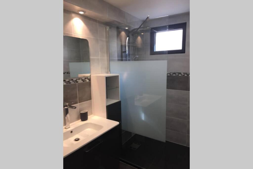 Ideal - Plage, Jardin & Jacuzzi, Proche Plage Et Thalasso - 1 A 6 Personnes Сен-Мало Экстерьер фото